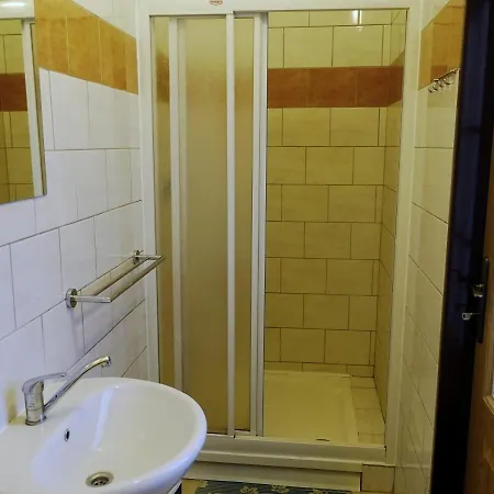 בית הארחה Staric