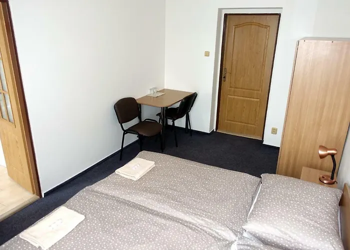 Staric Pensionat 3*